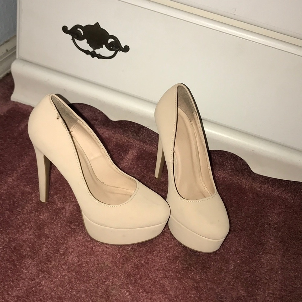 Beige matted high heels